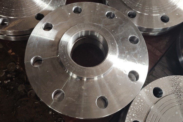 Carbon steel slip-on flanges