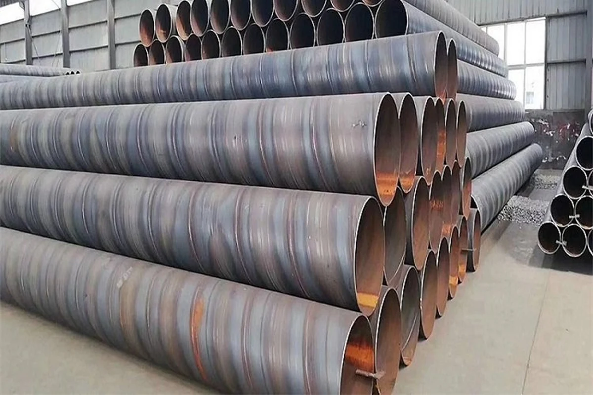 Large spiral welded steel pipes with open ends visible | LeKe Piping Large spiral welded steel pipes with open ends visible