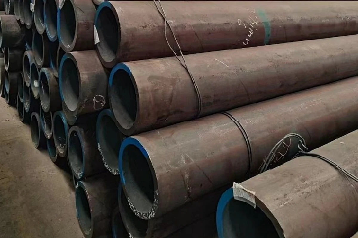 Steel pipe stock with open ends | LeKe Piping Steel pipe stock with open ends