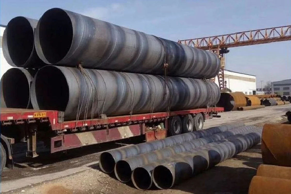Spiral welded steel pipes prepared for transport | LeKe Piping Spiral welded steel pipes prepared for transport